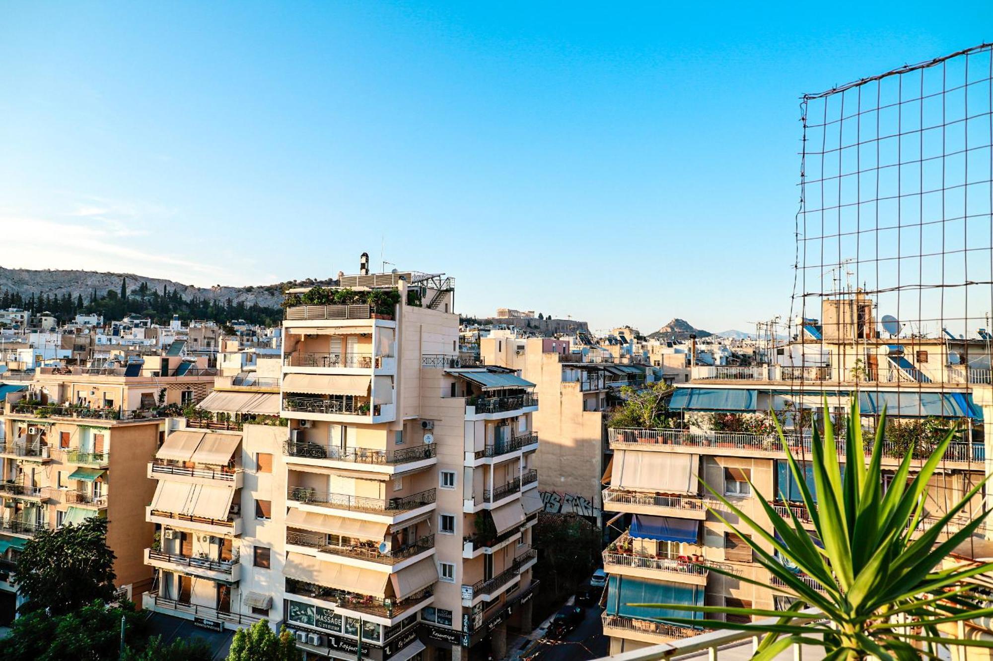 Renovated Apartment With Roof Garden Access, 15 M Walk To Acropolis Atena Exterior foto