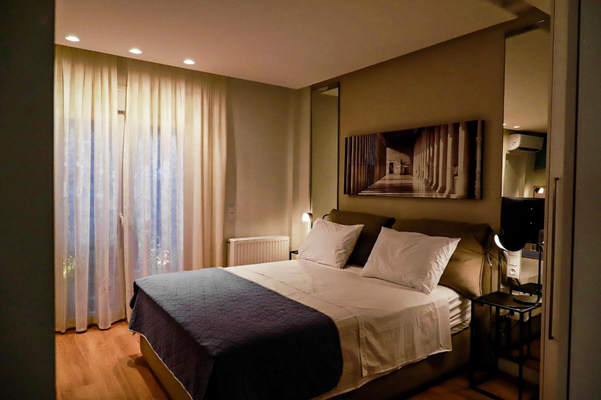 Renovated Apartment With Roof Garden Access, 15 M Walk To Acropolis Atena Exterior foto