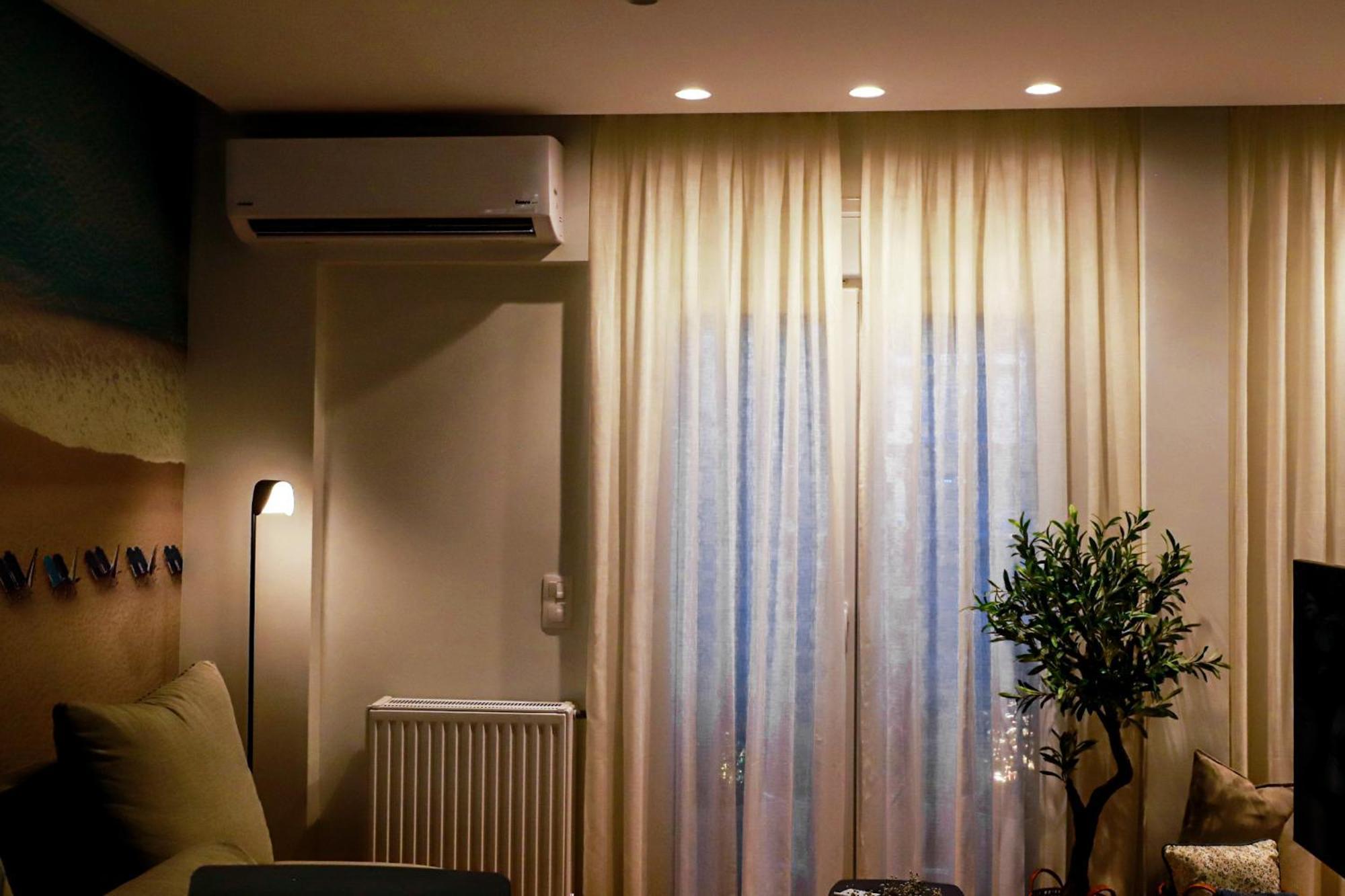 Renovated Apartment With Roof Garden Access, 15 M Walk To Acropolis Atena Exterior foto