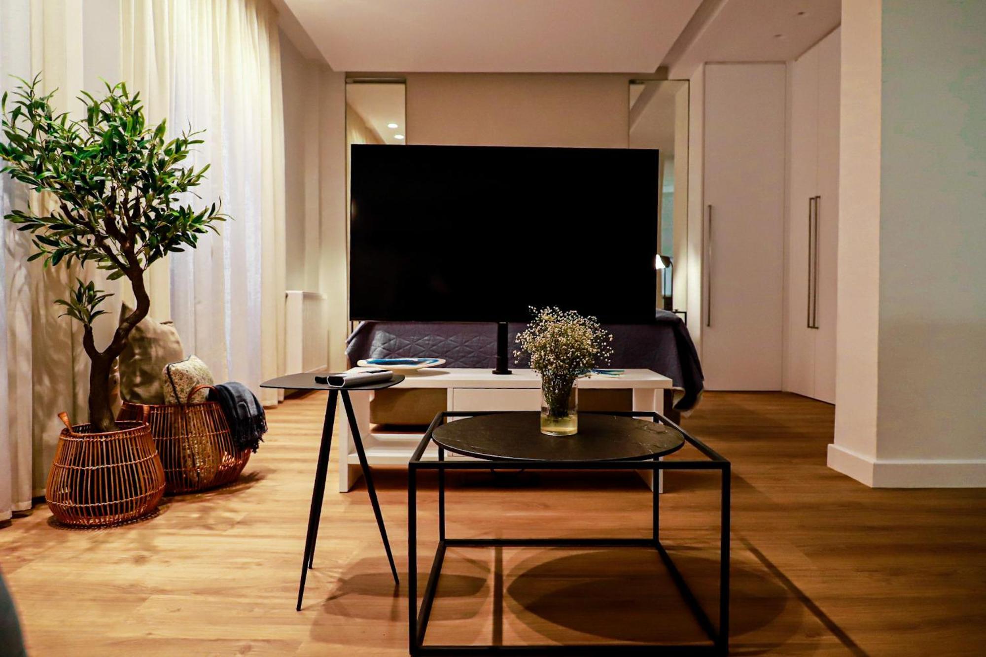 Renovated Apartment With Roof Garden Access, 15 M Walk To Acropolis Atena Exterior foto