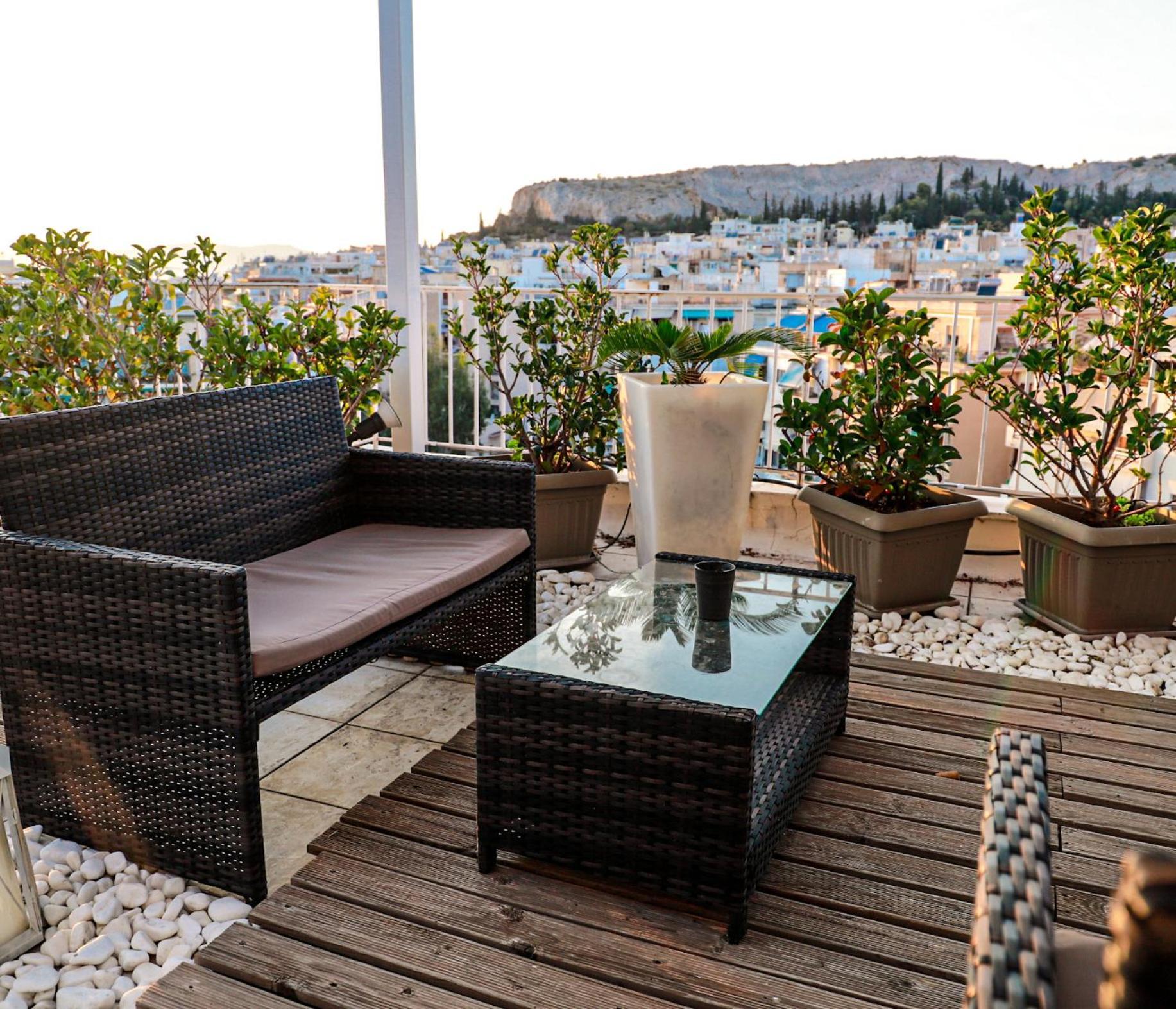 Renovated Apartment With Roof Garden Access, 15 M Walk To Acropolis Atena Exterior foto